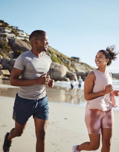 Pareja corriendo